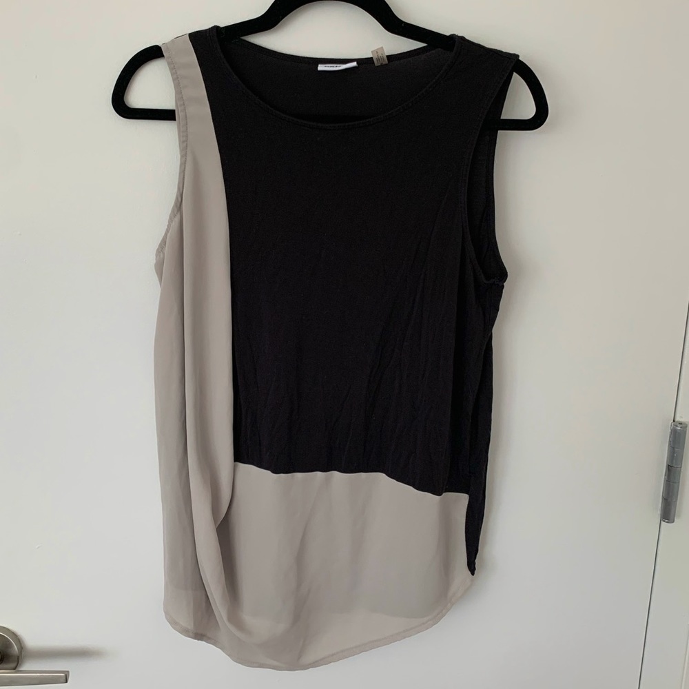 DKNYC women colorblock blouse NWOT